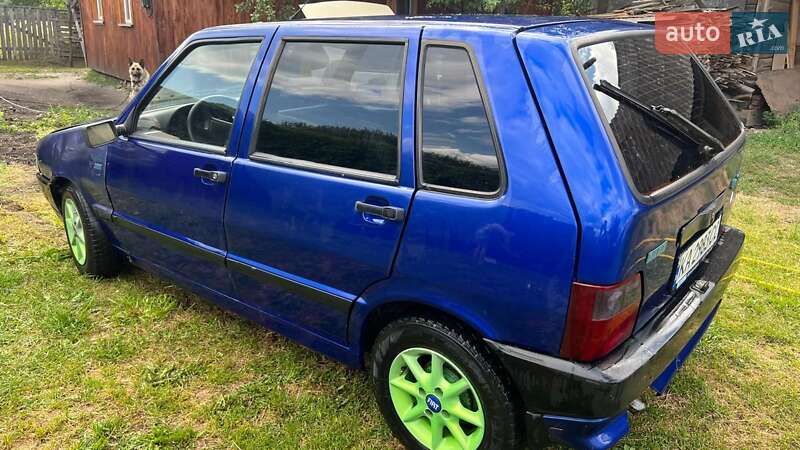 Хэтчбек Fiat Uno 1995 в Барановке