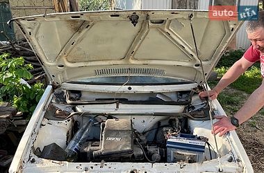 Хэтчбек Fiat Uno 1988 в Черновцах