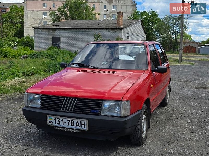 Хетчбек Fiat Uno 1989 в Апостоловому