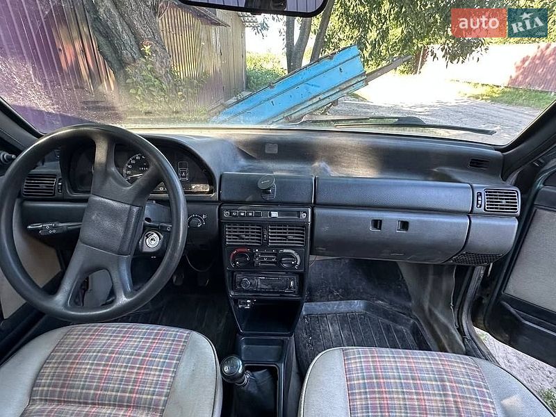 Хетчбек Fiat Uno 1993 в Дубіївці фото 12 Хетчбек Fiat Uno 1993 в Дубіївці