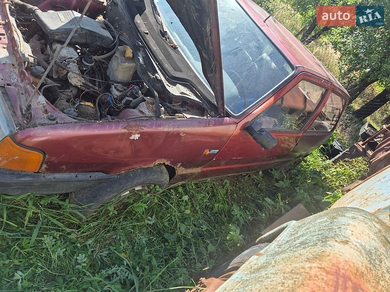 Хетчбек Fiat Uno 1993 в Коломиї