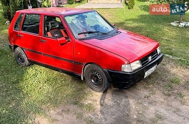Хэтчбек Fiat Uno 1991 в Делятине