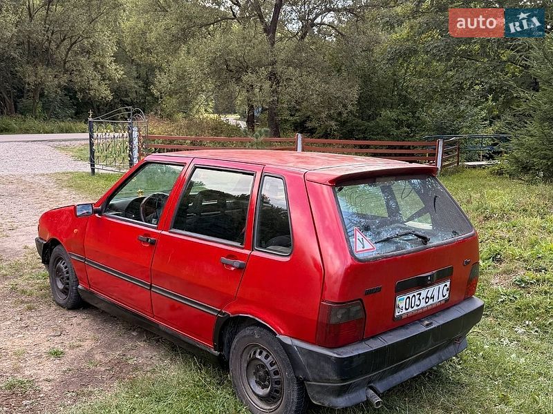 Хэтчбек Fiat Uno 1991 в Делятине