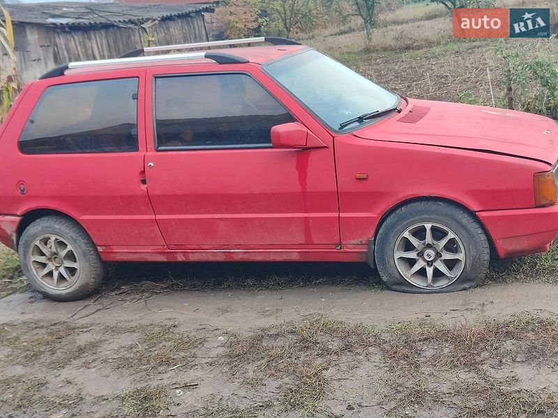 Хэтчбек Fiat Uno 1986 в Драчинцах