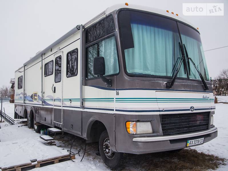 Дом на колесах Fleetwood Pace Arrow 1997 в 