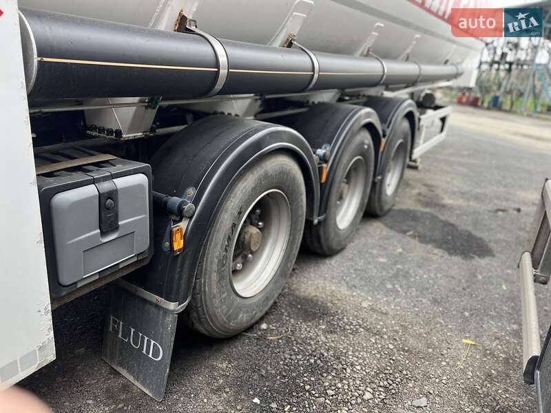 Цистерна полуприцеп Fluid CSP 2010 в Ужгороде фото 8 Цистерна полуприцеп Fluid CSP 2010 в Ужгороде