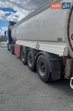 Цистерна полуприцеп Fluid CSP 2003 в 