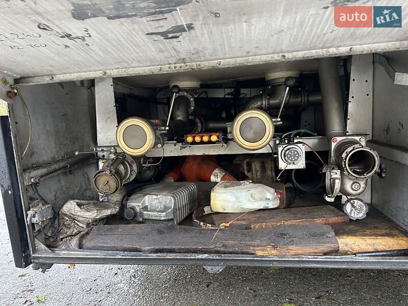 Цистерна полуприцеп Fluid CSP 1997 в Хусте