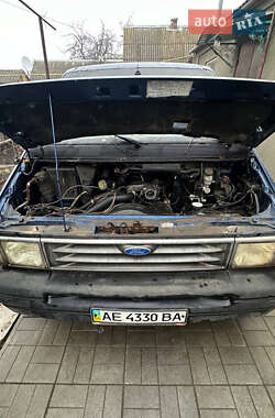 Минивэн Ford Aerostar 1989 в 