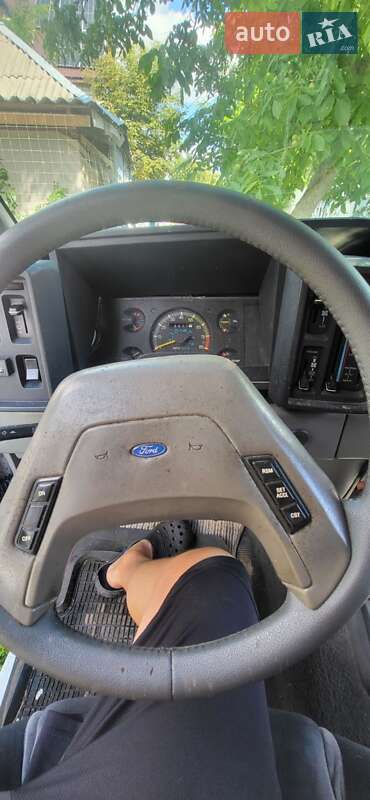 Минивэн Ford Aerostar 1989 в Киеве