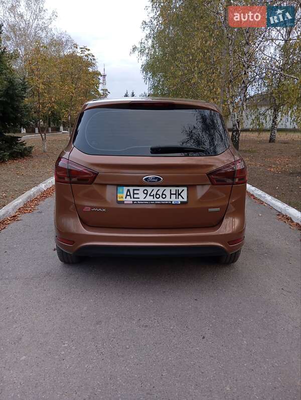 Микровэн Ford B-Max 2013 в Вольногорске