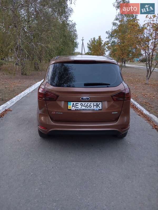 Микровэн Ford B-Max 2013 в Вольногорске