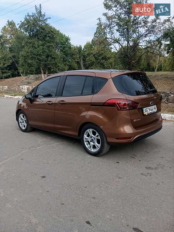 Микровэн Ford B-Max 2013 в Вольногорске
