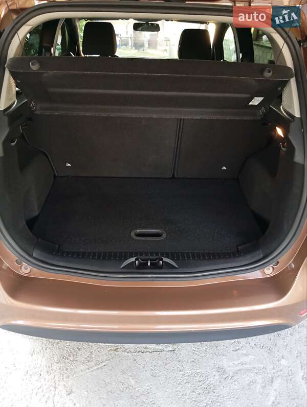 Микровэн Ford B-Max 2013 в Вольногорске