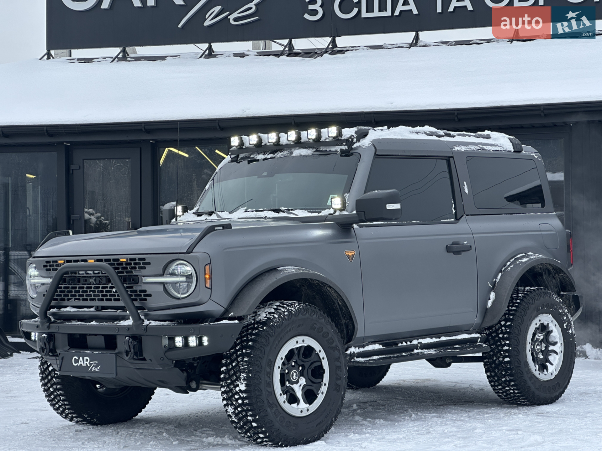2022 Ford Bronco - фото 1