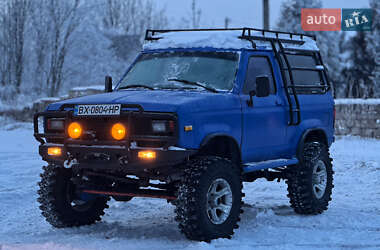 Внедорожник / Кроссовер Ford Bronco 1986 в Черновцах
