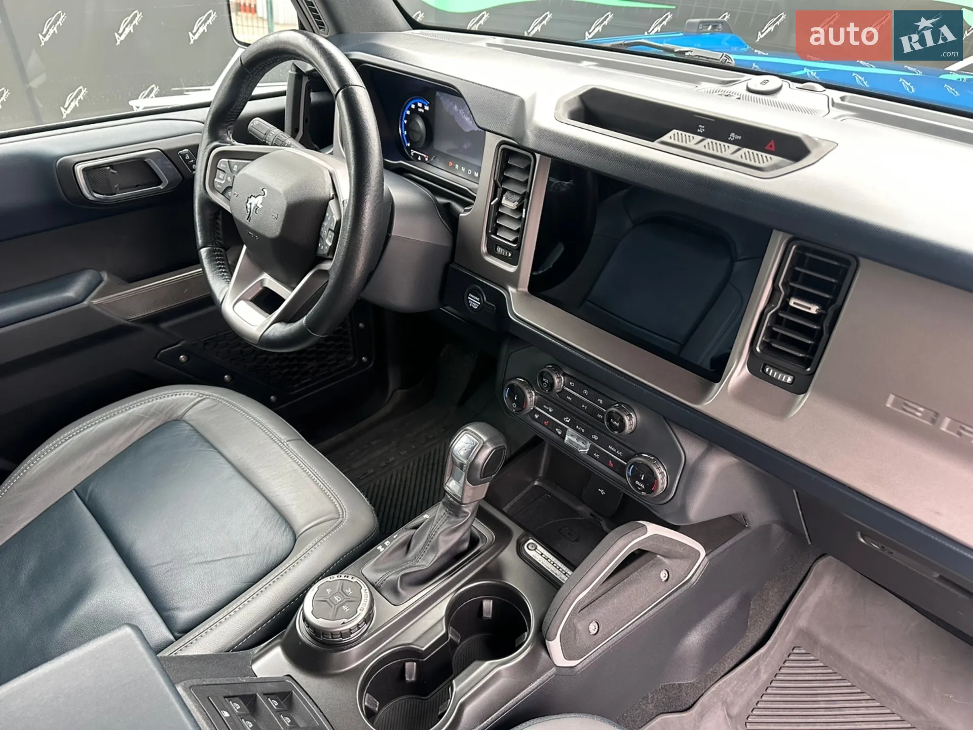 2022 Ford Bronco - мініатюра 27