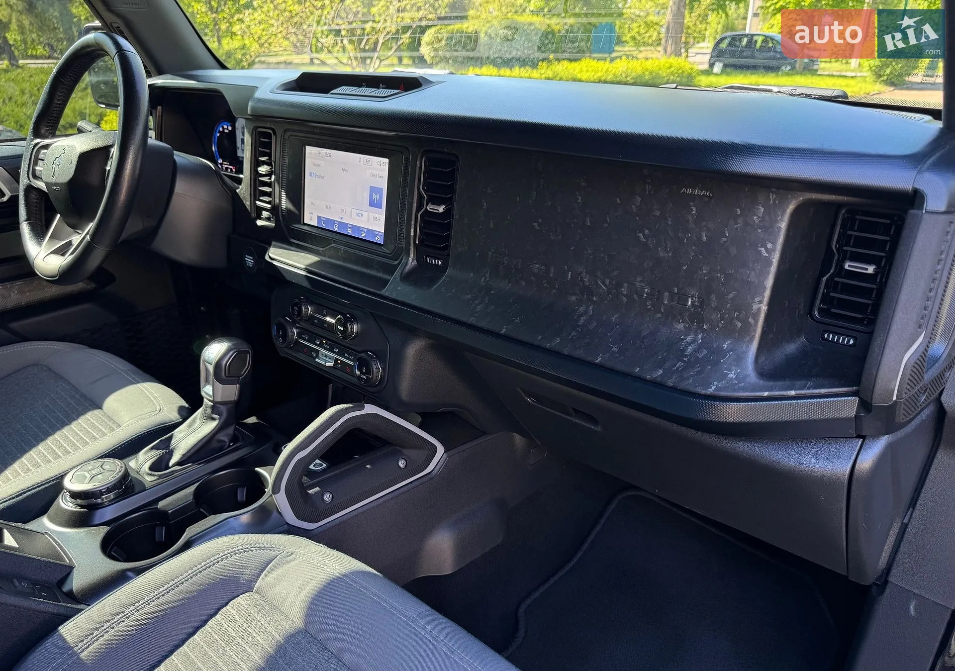 2022 Ford Bronco - мініатюра 28