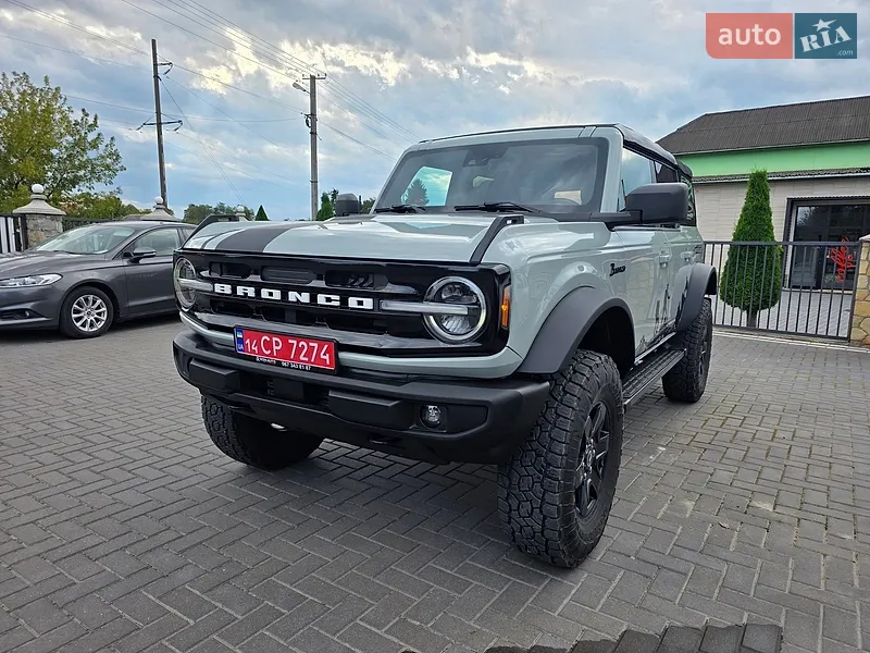 Ford Bronco 2024
