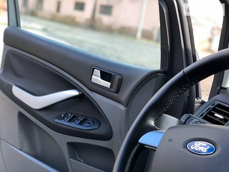 Універсал Ford C-Max 2009 в Коломиї