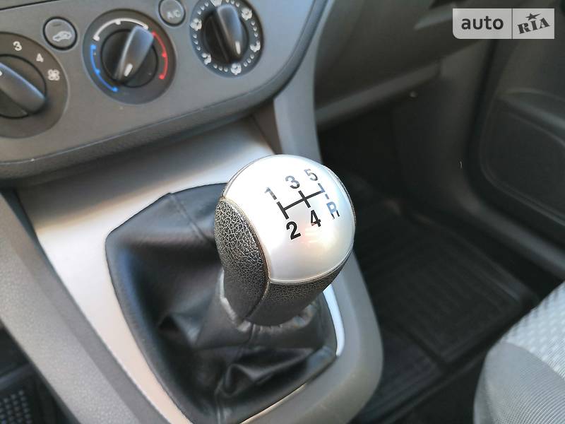 Мінівен Ford C-Max 2003 в Харкові фото 21 Мінівен Ford C-Max 2003 в Харкові