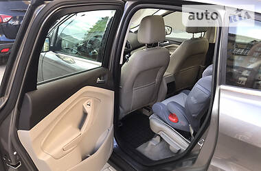 Хетчбек Ford C-Max 2012 в 