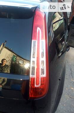 Мінівен Ford C-Max 2009 в 