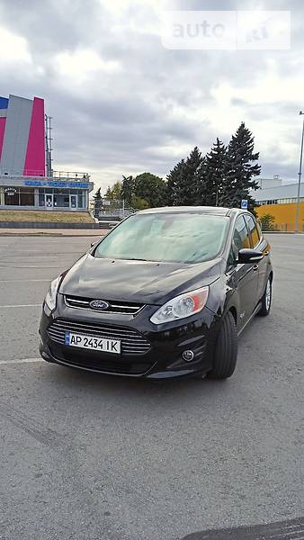 Хэтчбек Ford C-Max 2015 в Запорожье