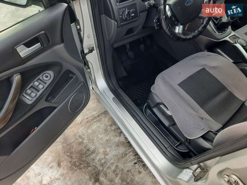 Минивэн Ford C-Max 2007 в Рава-Русской