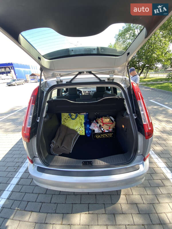 Минивэн Ford C-Max 2010 в Коломые