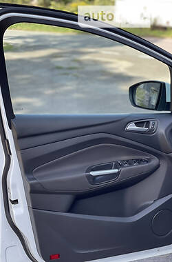 Минивэн Ford C-Max 2016 в 
