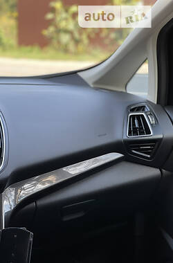 Минивэн Ford C-Max 2016 в 