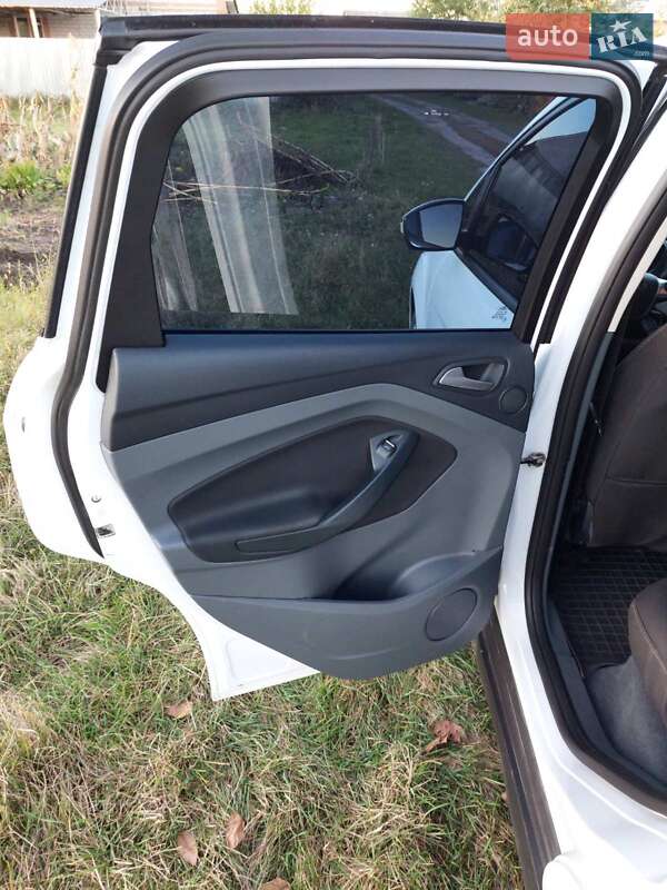 Микровэн Ford C-Max 2014 в Новгород-Северском фото 31 Микровэн Ford C-Max 2014 в Новгород-Северском