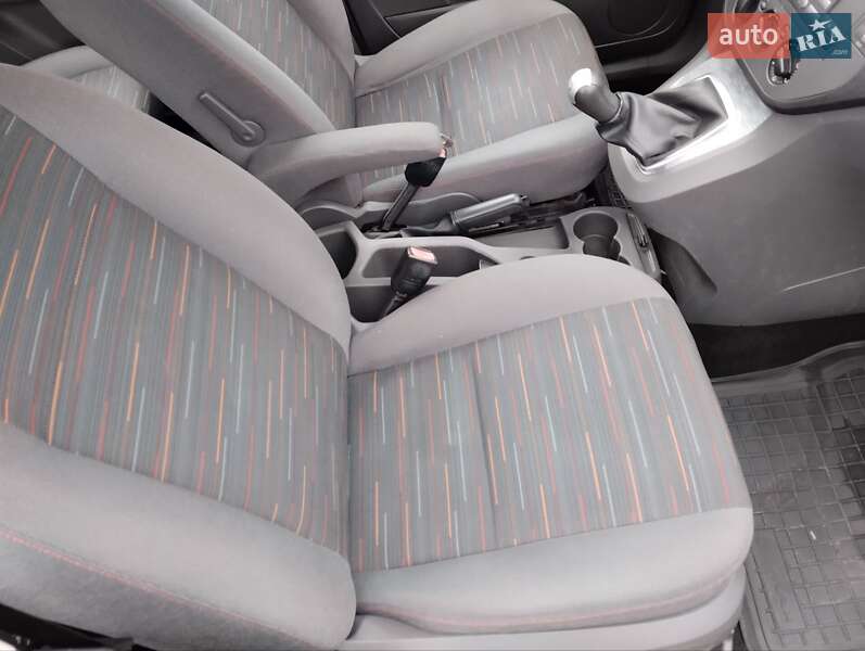 Минивэн Ford C-Max 2007 в Ходорове