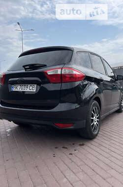 Мікровен Ford C-Max 2013 в Сарнах