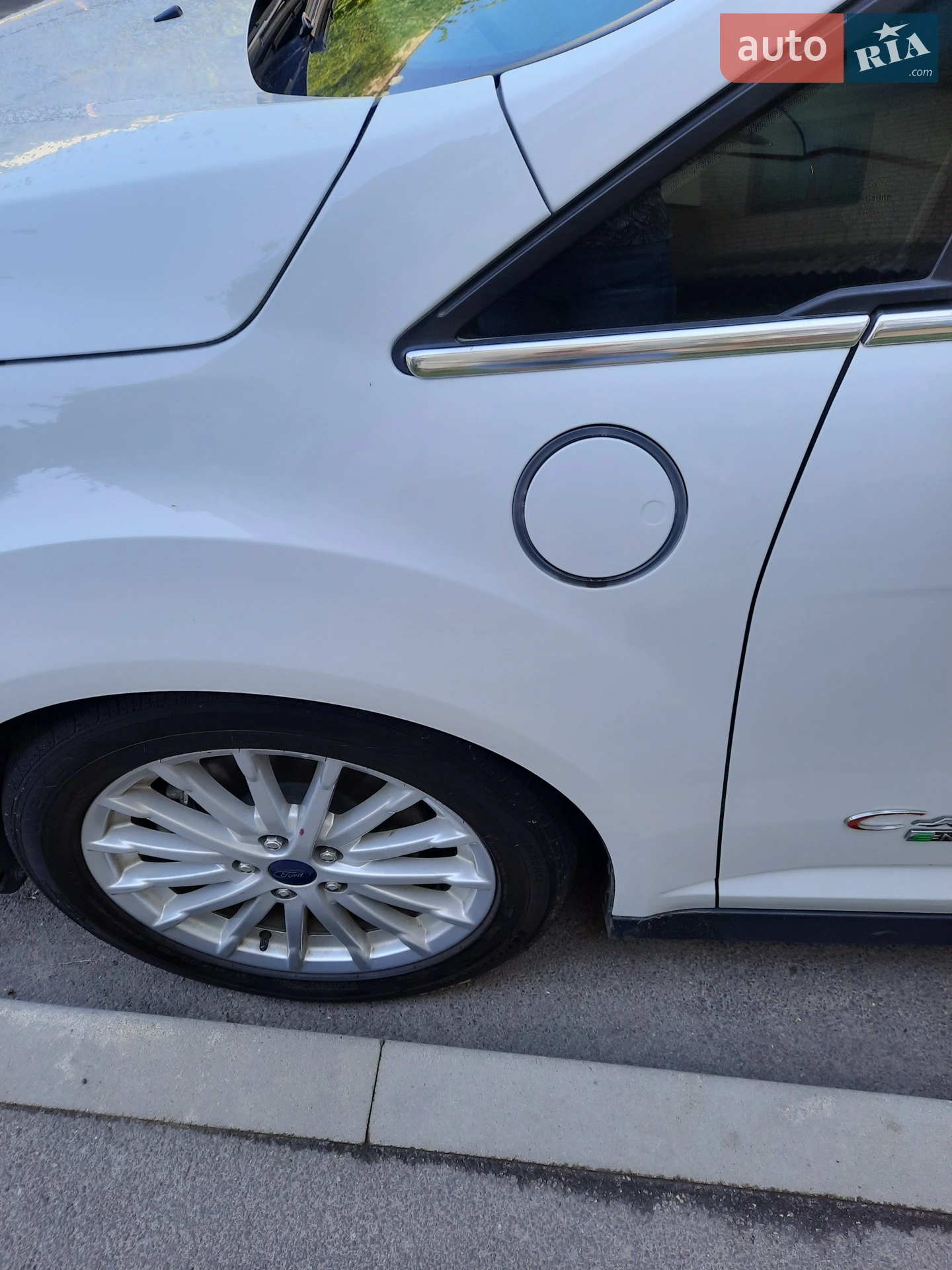 2016 Ford C-MAX - мініатюра 35