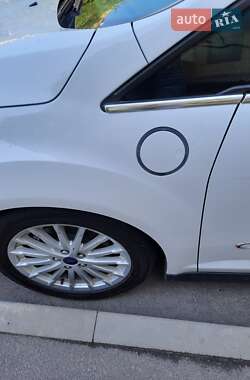 Минивэн Ford C-Max 2016 в 