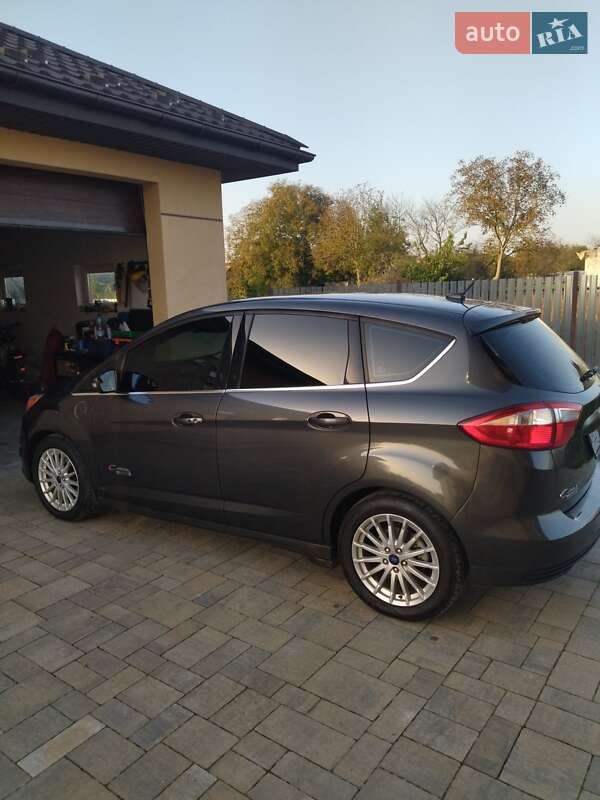 Минивэн Ford C-Max 2016 в Владимире