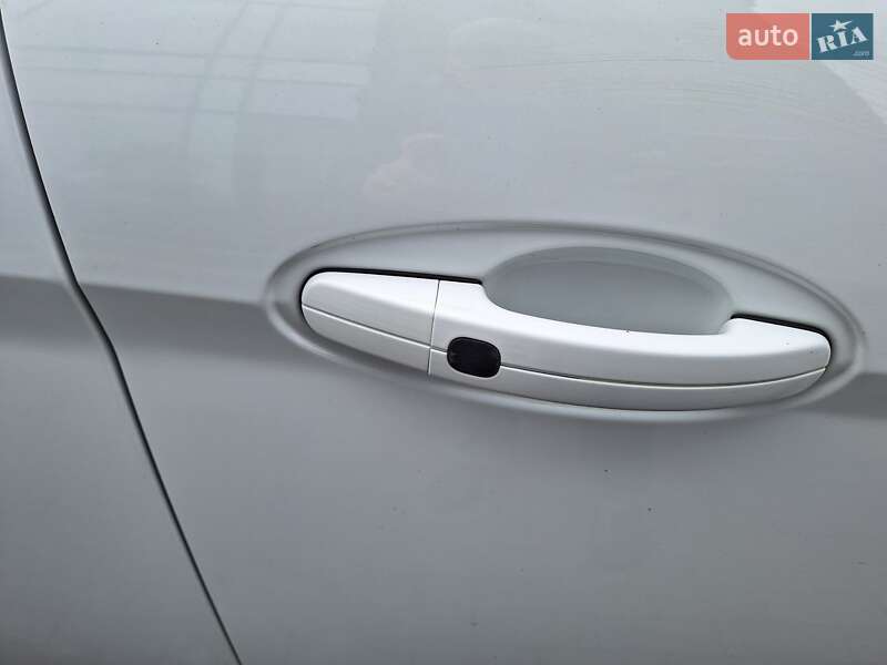 Мінівен Ford C-Max 2014 в Києві