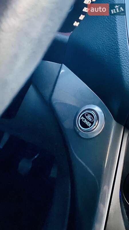 Минивэн Ford C-Max 2012 в Александрие