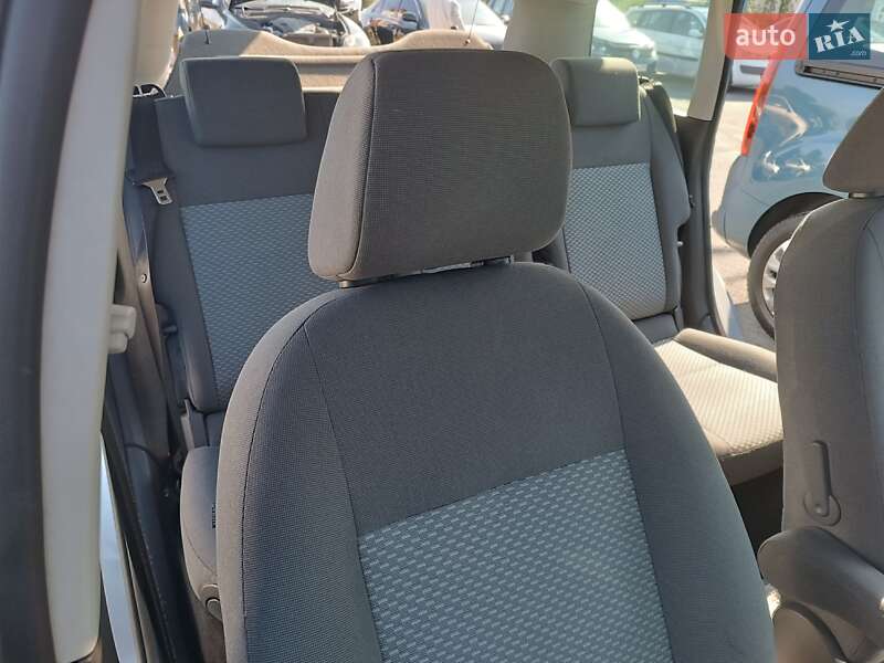 Мінівен Ford C-Max 2006 в Житомирі