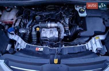Минивэн Ford C-Max 2012 в 