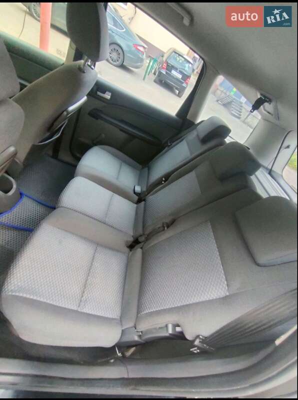 Мінівен Ford C-Max 2005 в Нововолинську