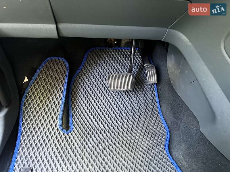 Мінівен Ford C-Max 2011 в Калинівці