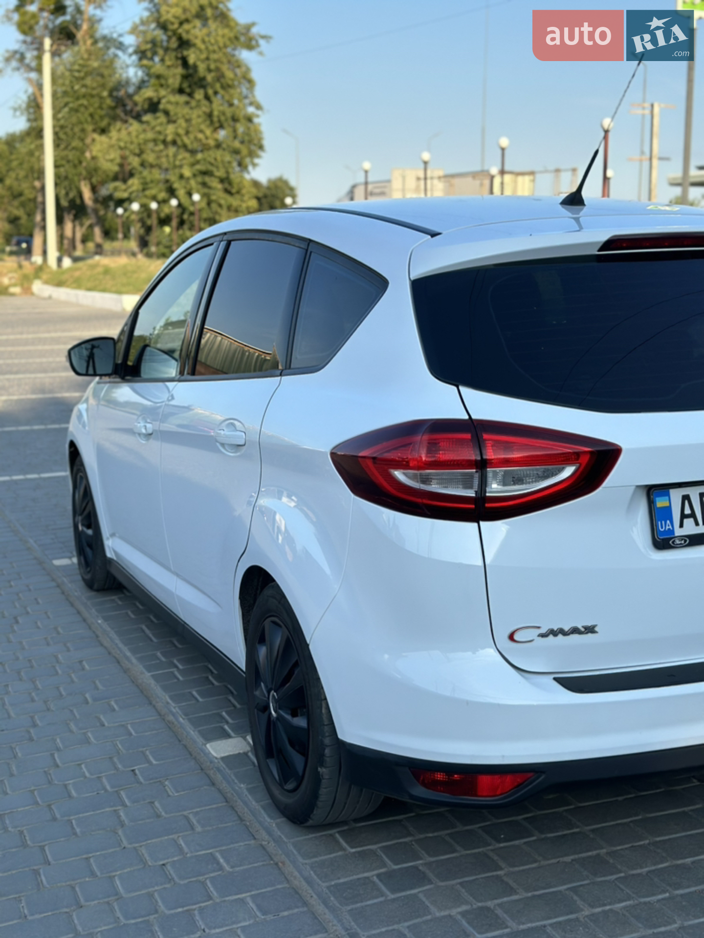 2016 Ford C-MAX - мініатюра 41