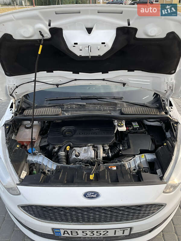 Минивэн Ford C-Max 2016 в Гайсине