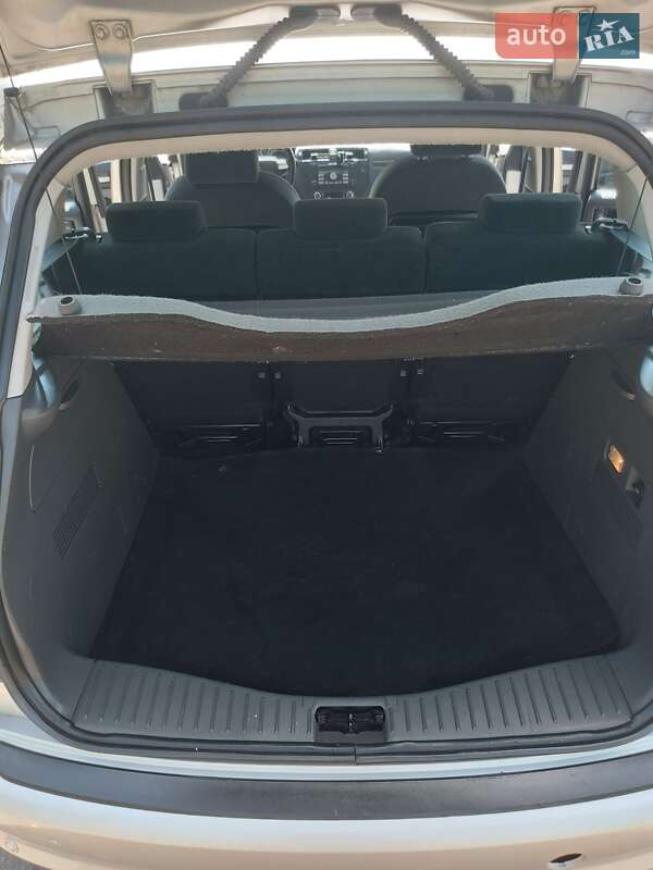 Минивэн Ford C-Max 2010 в Луцке