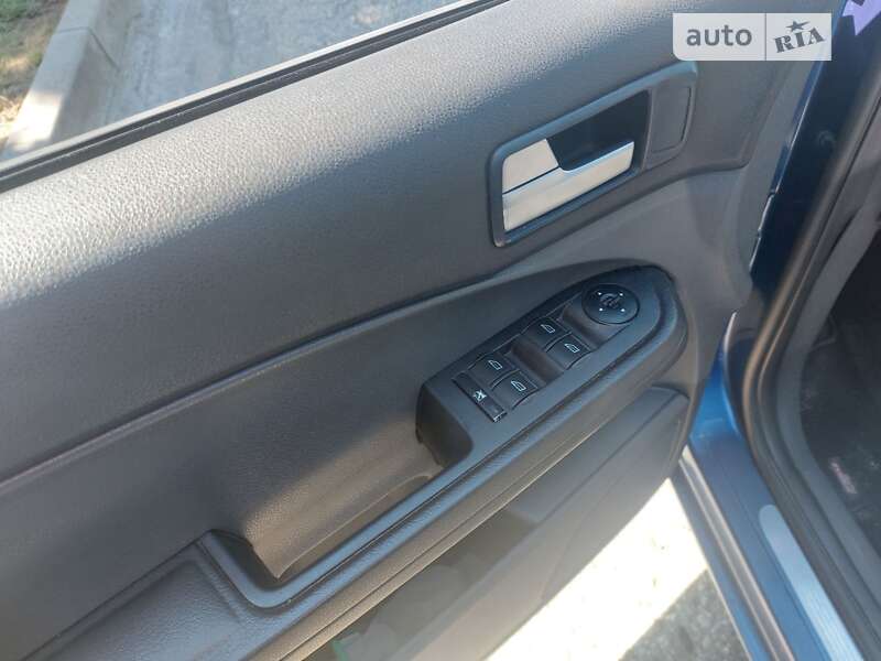 Мінівен Ford C-Max 2007 в Чернівцях фото 15 Мінівен Ford C-Max 2007 в Чернівцях