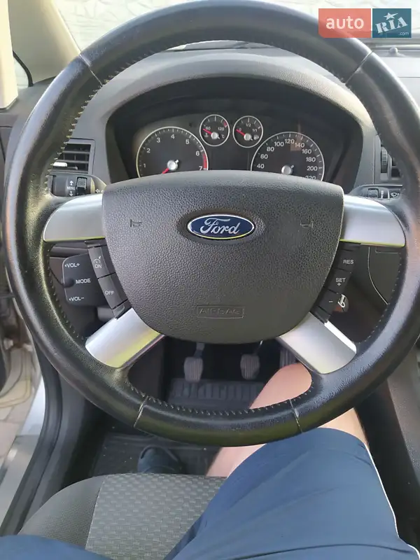 Минивэн Ford C-Max 2006 в 