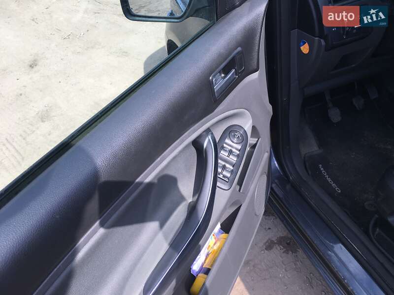 Мінівен Ford C-Max 2010 в Миколаєві